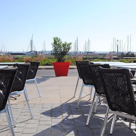 ホテル Western Premier Des Vignes Et Des Anges 4*