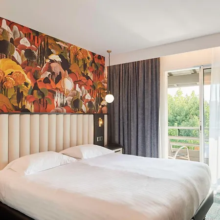 Hotel Western Premier Des Vignes Et Des Anges 4*