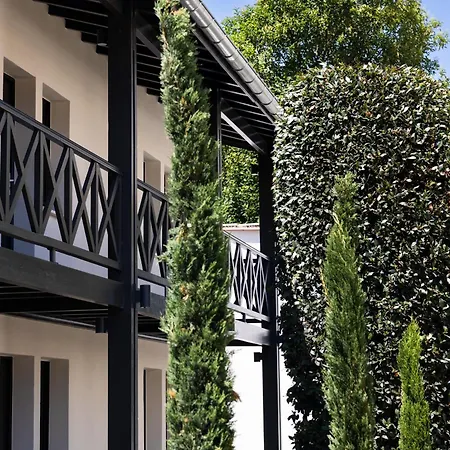 Hotel Western Premier Des Vignes Et Des Anges 4*