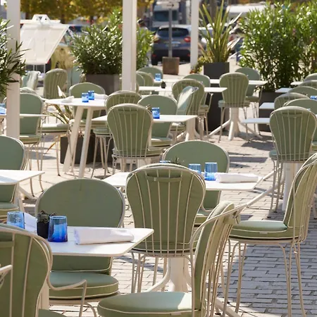 Hotel Western Premier Des Vignes Et Des Anges